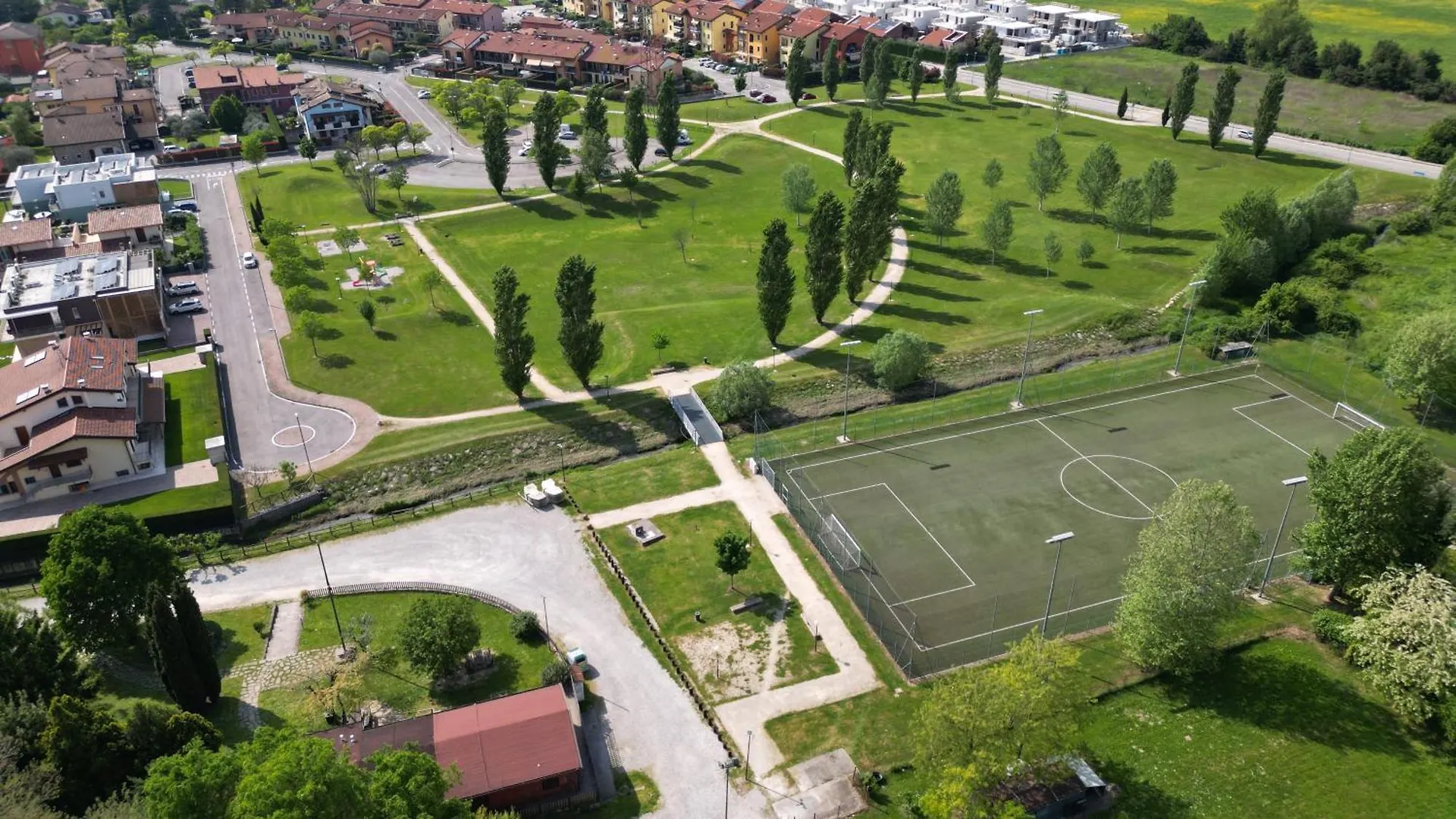 דירה קסטלנואובו דל גארדה Appartamento Quadrilocale Vicino Gardaland